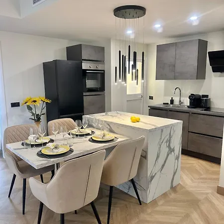 Casa Riviera, 2-bdrm, Sea View, Pool, Parking * MIJAS COSTA