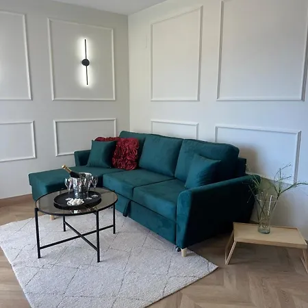 Casa Riviera, 2-bdrm, Sea View, Pool, Parking Apartment MIJAS COSTA
