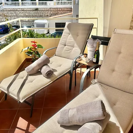 Casa Riviera, 2-bdrm, Sea View, Pool, Parking